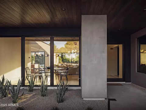 3046 N 45th St, Phoenix, AZ 85018 photo 5
