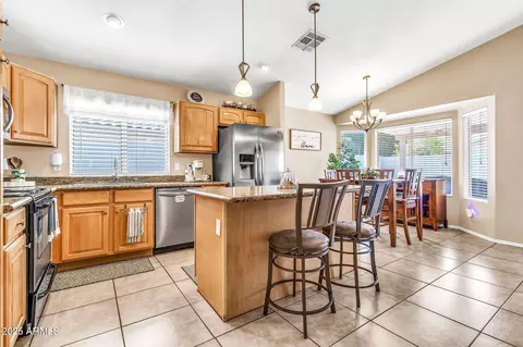 Kitchen - 2249 E Manor Dr, Gilbert, AZ 85296 photo 4 of 4