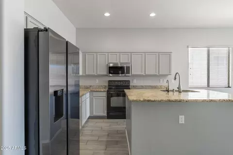 33309 N 24th Dr, Phoenix, AZ 85085 photo 12