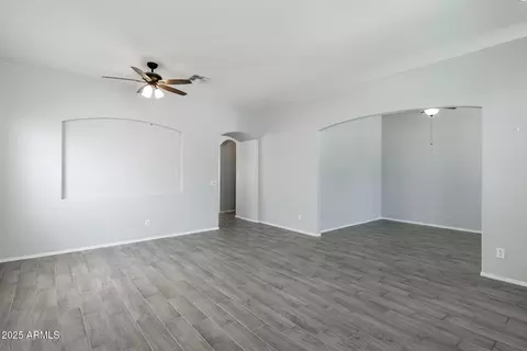 33309 N 24th Dr, Phoenix, AZ 85085 photo 5