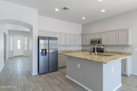 33309 N 24th Dr, Phoenix, AZ 85085 photo 10