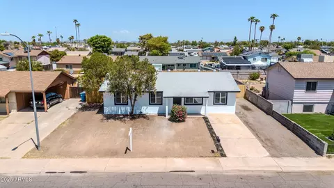 3736 W Wethersfield Rd, Phoenix, AZ 85029 photo 11