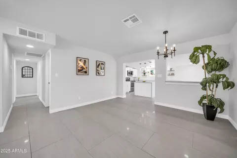 3736 W Wethersfield Rd, Phoenix, AZ 85029 photo 15