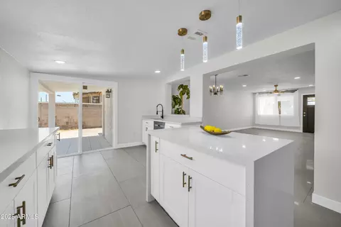 3736 W Wethersfield Rd, Phoenix, AZ 85029 photo 6