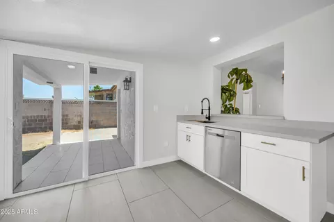 3736 W Wethersfield Rd, Phoenix, AZ 85029 photo 7