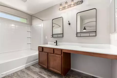 Bath - 1424 Elgin St, Gilbert, AZ 85295 photo 2 of 4