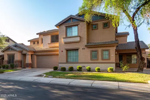 Exterior - 1424 Elgin St, Gilbert, AZ 85295 photo 3 of 10