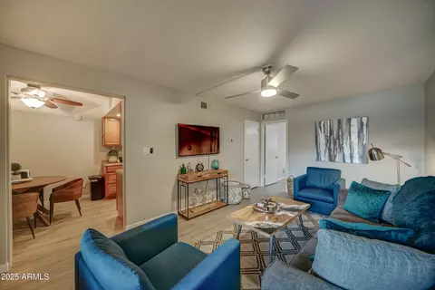 3030 E Clarendon Ave #16, Phoenix, AZ 85016 photo 5