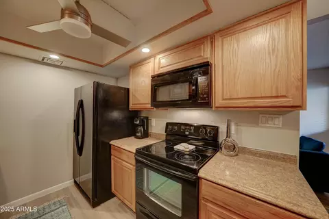 3030 E Clarendon Ave #16, Phoenix, AZ 85016 photo 8