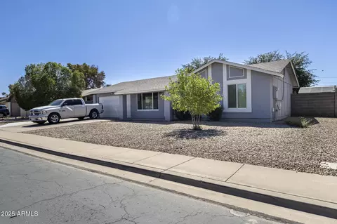 537 W Posada Ave, Mesa, AZ 85210