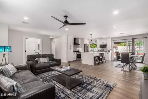 8714 E Plaza Ave, Scottsdale, AZ 85250
