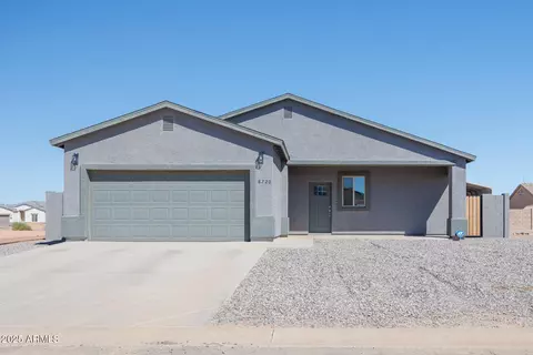 8720 W Swansea Dr, Arizona City, AZ 85123