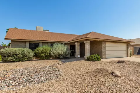 5122 W Beverly Ln, Glendale, AZ 85306