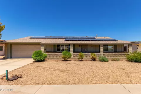 10927 W Roundelay Cir, Sun City, AZ 85351