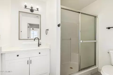 Bath - 1314 E Orange St, Tempe, AZ 85281 photo 1 of 4