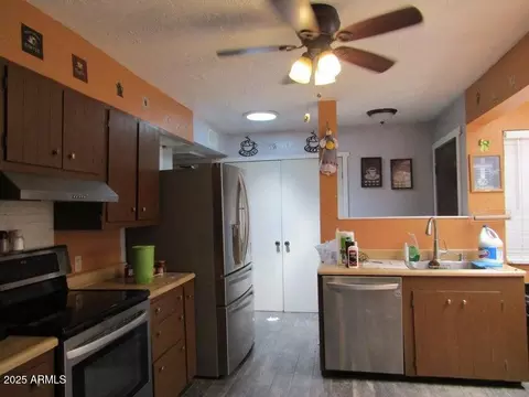 Kitchen - 504 N Double Tree Cir, Payson, AZ 85541 photo 1 of 2