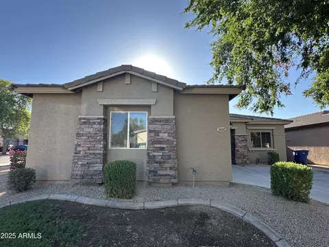 1047 S Sacramento Pl, Chandler, AZ 85286