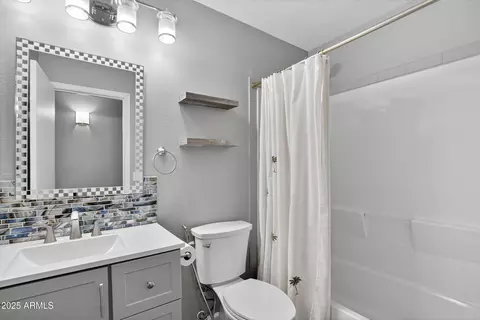 Bath - 5012 E Casper Rd, Mesa, AZ 85205 photo 2 of 2
