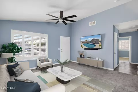 Living - 5012 E Casper Rd, Mesa, AZ 85205 photo 2 of 4