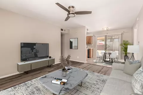 Living - 2231 E Janice Way, Phoenix, AZ 85022 photo 2 of 3
