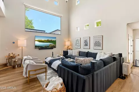 Living - 4502 Exeter Blvd, Phoenix, AZ 85018 photo 3 of 4