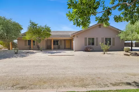2687 E Caitlin Way, San Tan Valley, AZ 85140