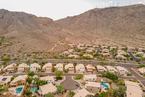 View/Area - 753 E Mountain Sage Dr, Phoenix, AZ 85048 photo 4 of 5