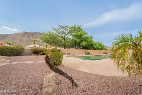 Exterior - 753 E Mountain Sage Dr, Phoenix, AZ 85048 photo 6 of 26