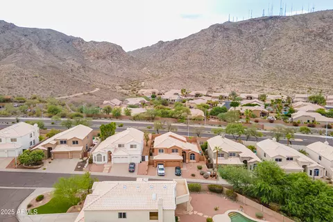 View/Area - 753 E Mountain Sage Dr, Phoenix, AZ 85048 photo 1 of 5