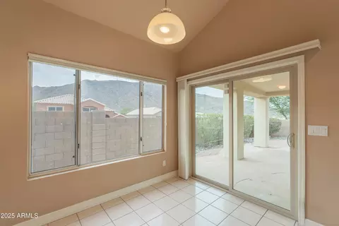 Dining - 753 E Mountain Sage Dr, Phoenix, AZ 85048 photo 1 of 1