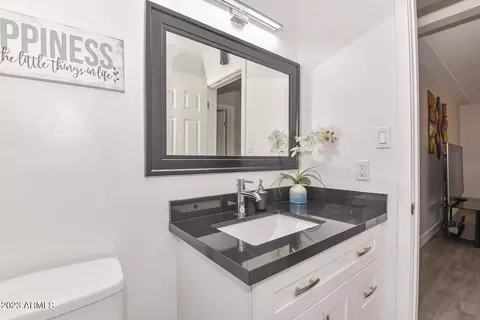 Bath - 1908 W Gardenia Dr, Phoenix, AZ 85021 photo 3 of 3