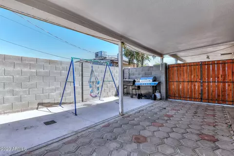 Exterior - 1908 W Gardenia Dr, Phoenix, AZ 85021 photo 3 of 5