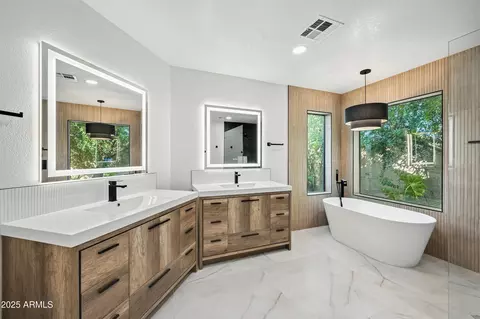 2703 E Vaughn Ave, Gilbert, AZ 85234 photo 17