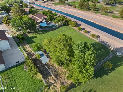 2703 E Vaughn Ave, Gilbert, AZ 85234 photo 38