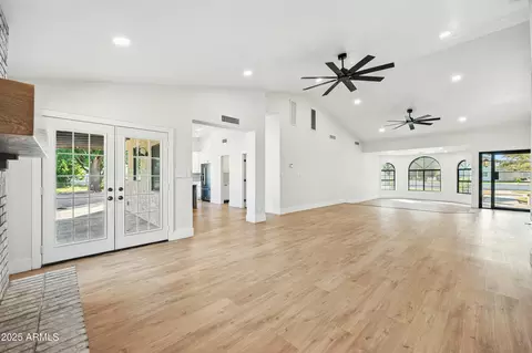 2703 E Vaughn Ave, Gilbert, AZ 85234 photo 9