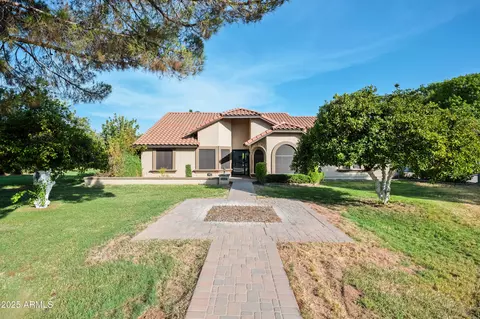 2703 E Vaughn Ave, Gilbert, AZ 85234