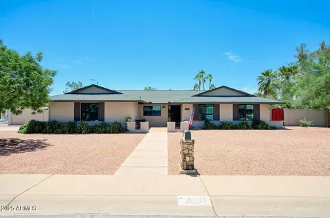 4079 E Shangri La Rd, Phoenix, AZ 85028
