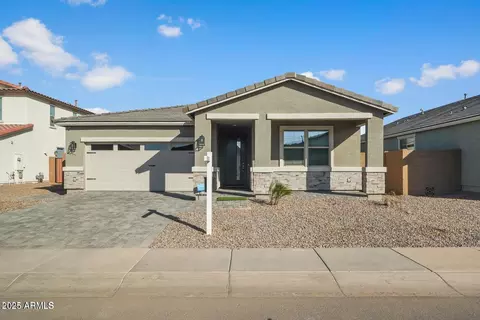 21823 N Daniel Dr, Maricopa, AZ 85138