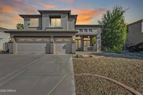 833 E Aquarius Pl, Chandler, AZ 85249