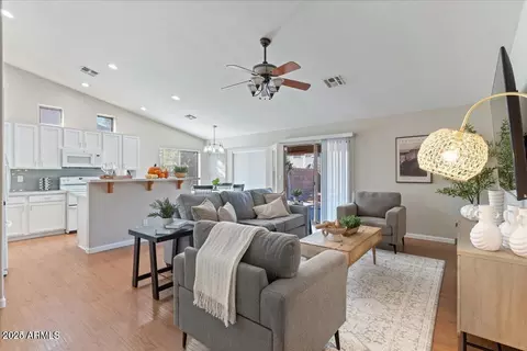 8026 W Hilton Ave, Phoenix, AZ 85043 photo 8