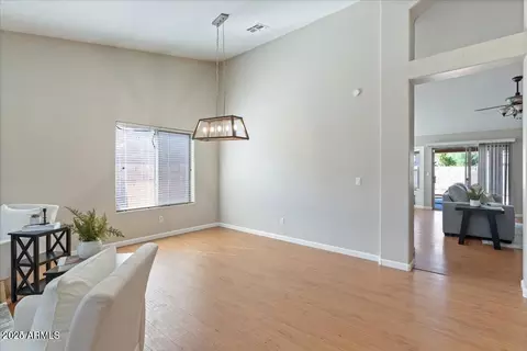 8026 W Hilton Ave, Phoenix, AZ 85043 photo 7