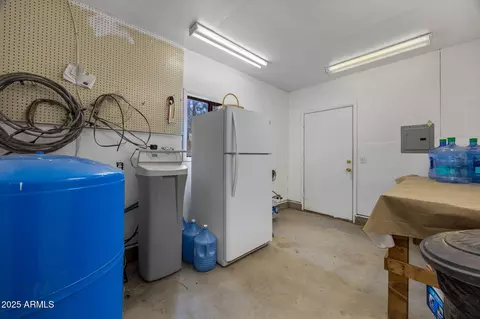2710 Hooks Way, Overgaard, AZ 85933 photo 33