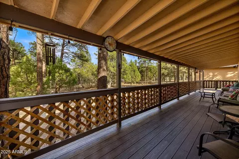 2710 Hooks Way, Overgaard, AZ 85933 photo 7