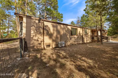 2710 Hooks Way, Overgaard, AZ 85933 photo 27