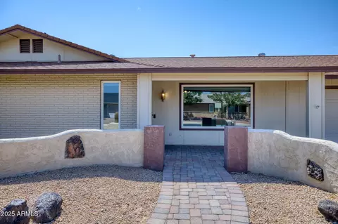19813 N Signal Butte Cir, Sun City, AZ 85373