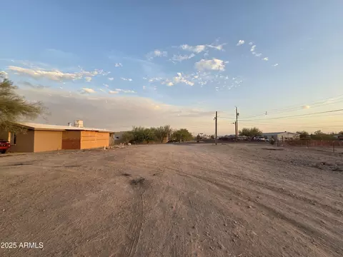 Exterior - 522 S Cortez Rd, Apache Junction, AZ 85119 photo 1 of 11