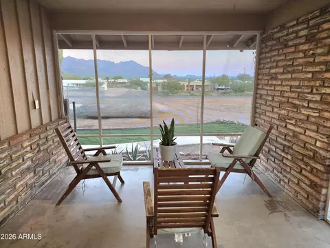 Exterior - 522 S Cortez Rd, Apache Junction, AZ 85119 photo 3 of 12
