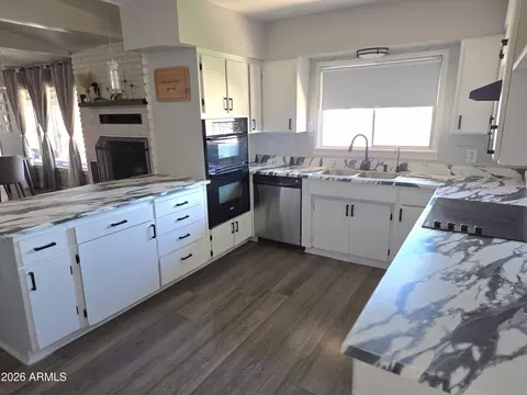 Kitchen - 522 S Cortez Rd, Apache Junction, AZ 85119 photo 2 of 2