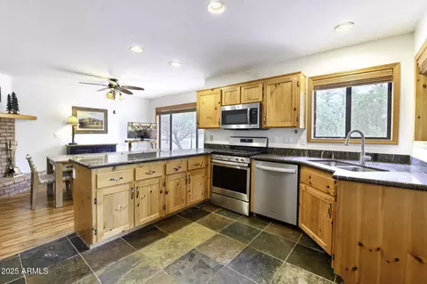 2485 Apache Dr, Happy Jack, AZ 86024 photo 9