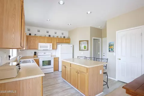 1352 E Dunbar Dr, Phoenix, AZ 85042 photo 6